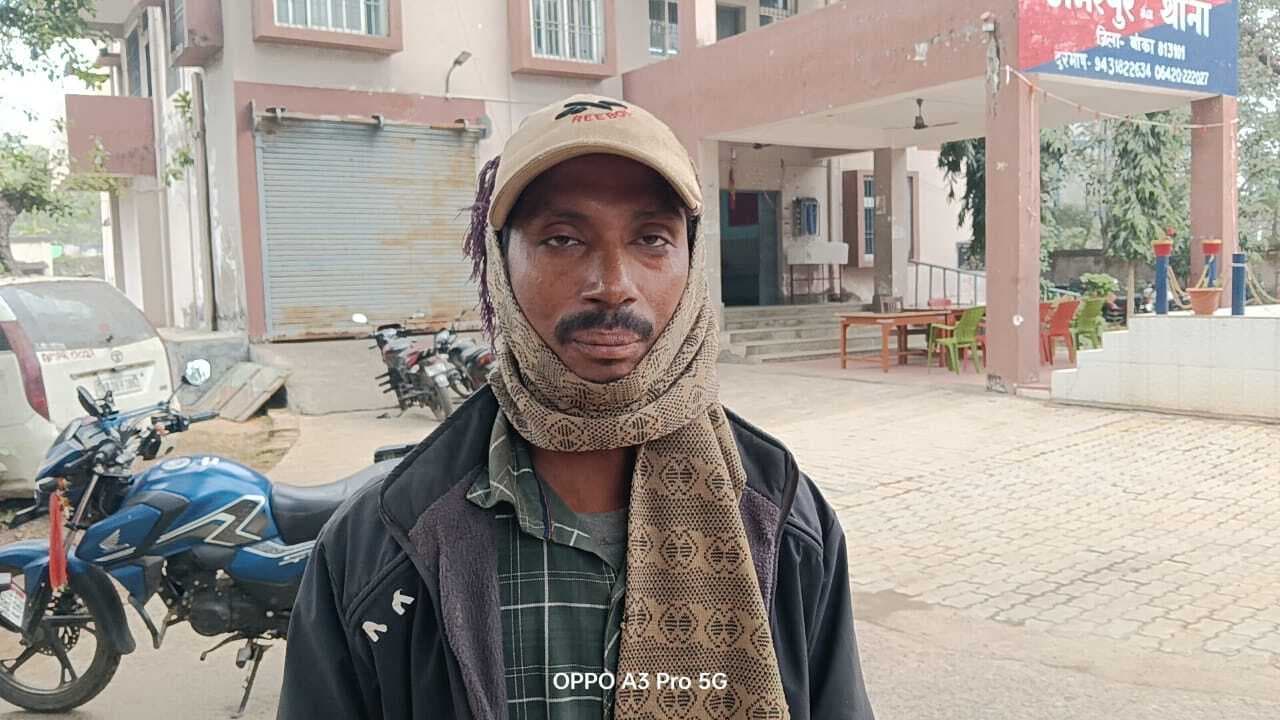 पीड़ित ने टोटो चोरी को लेकर अज्ञात चोरों के विरुद्ध थाना में दिया आवेदन