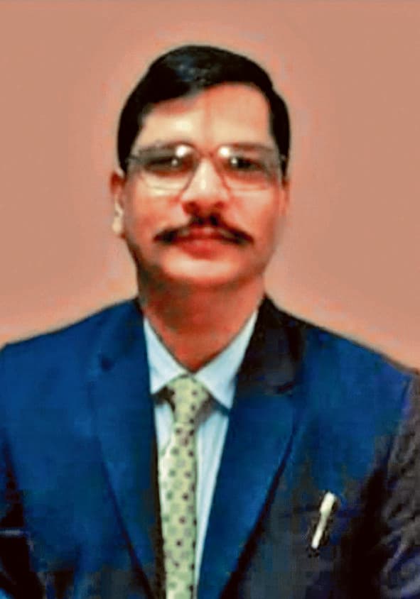 भारतीय गौरव प्रतिभा सम्मान से शिक्षक एके पांडेय विभूषित