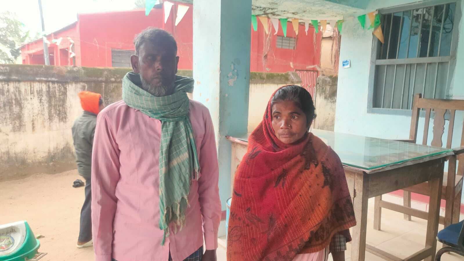 युवक ने बुजुर्ग माता-पिता के साथ की मारपीट