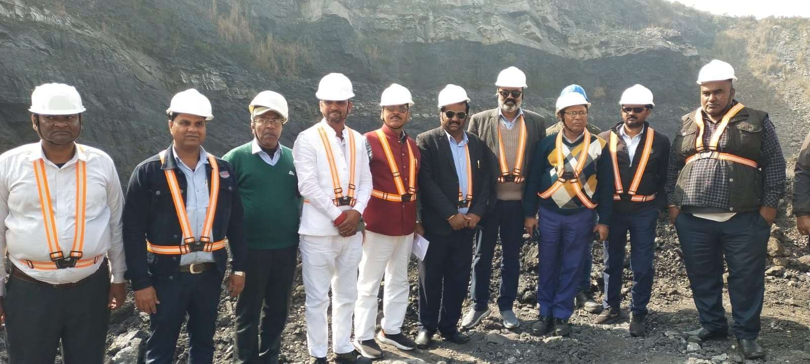 Bokaro News : प्रबंधन की लापरवाही के कारण हुई थी ठेका मजदूर की मौत