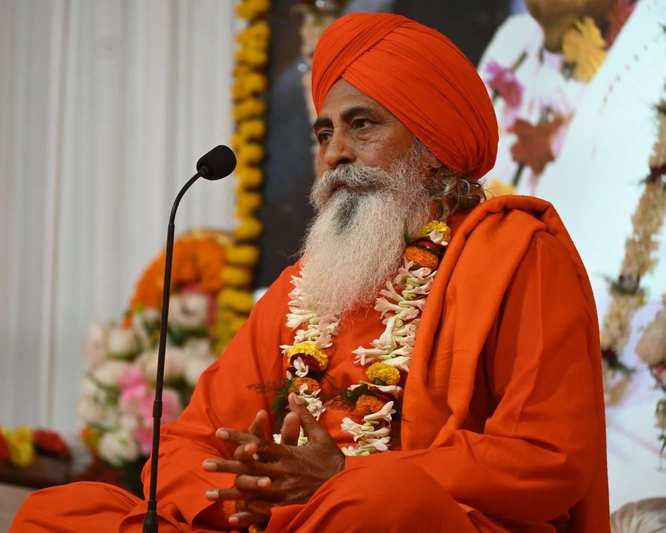 Bokaro News : मन के तमोगुण के प्रभाव को कम करने के लिए कीर्तन जरूरी : आचार्य