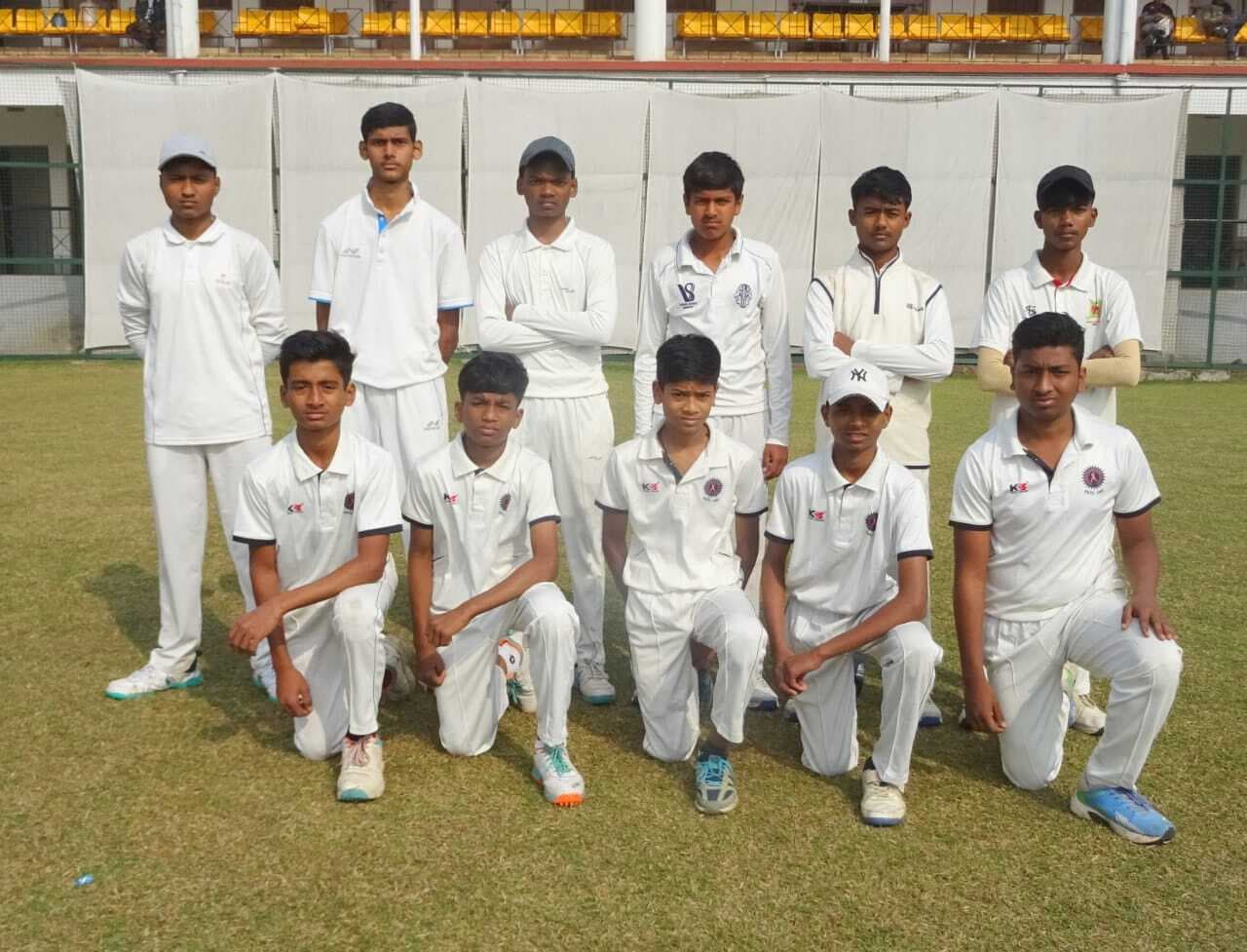 Chaibasa News : सिंहभूम चैलेंजर्स ने टर्मिनेटर्स को पराजित किया