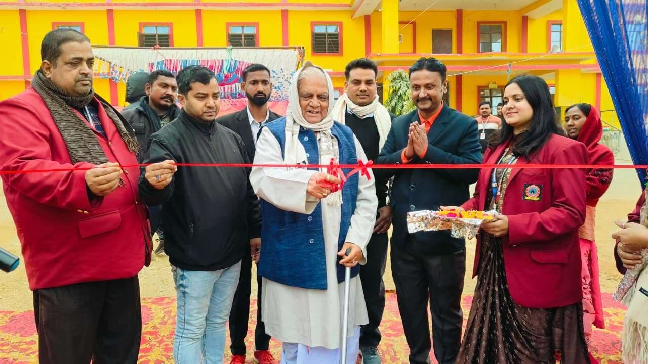 विज्ञान प्रदर्शनी से बच्चों में तार्किक सोच व रचनात्मक का विकास संभव : शकुनी चौधरी