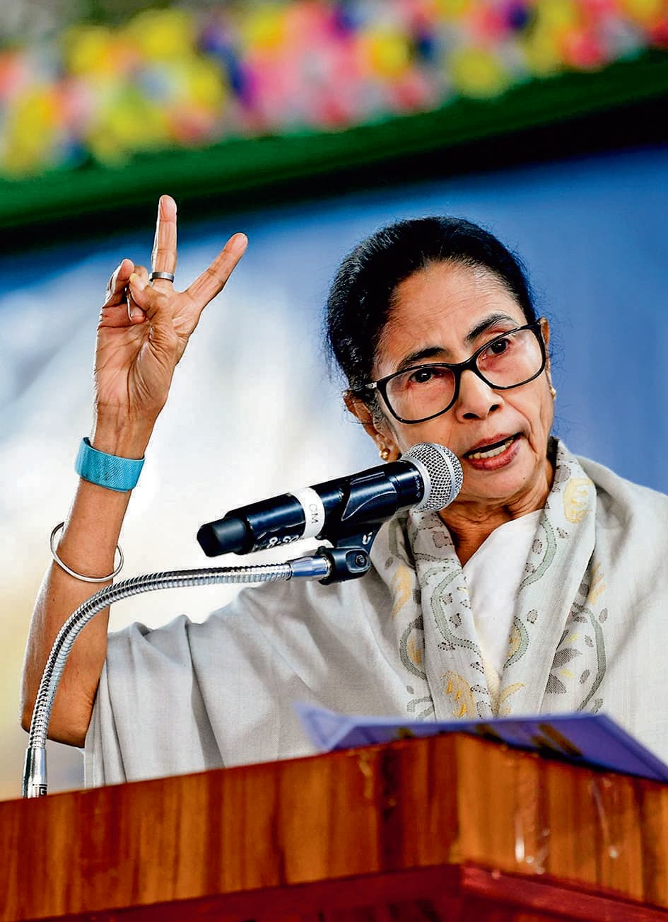 ममता ने पूछा- घुसपैठिये सिर्फ बंगाल में हैं तो पहलगाम और दिल्ली में हमला कैसे हुआ ?