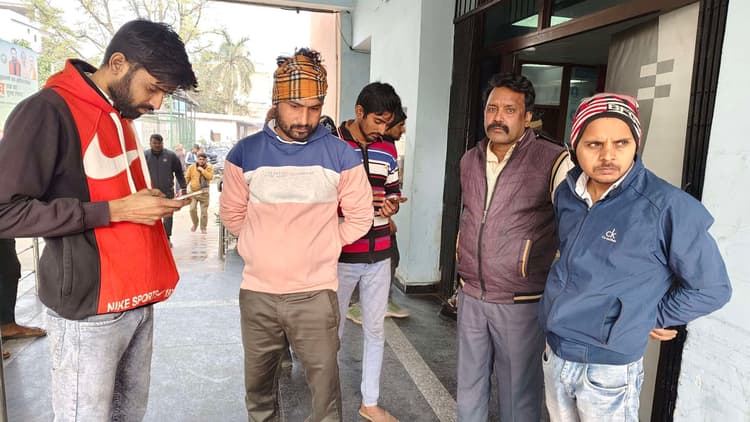 अज्ञात वाहन ने बाइक सवार युवक को कुचला, मौत