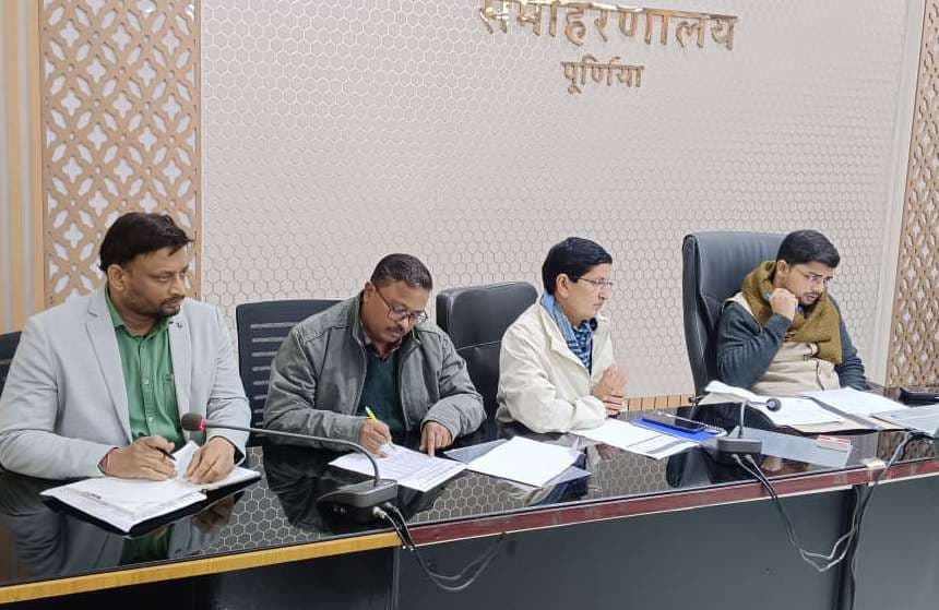 धान क्रय के 48 घंटे के अंदर किसानों को करें भुगतान : डीएम