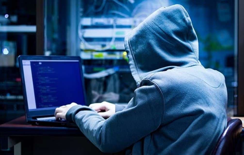 सावधान! हैप्पी न्यू ईयर का संदेश भेज ठगी कर सकते हैं साइबर अपराधी