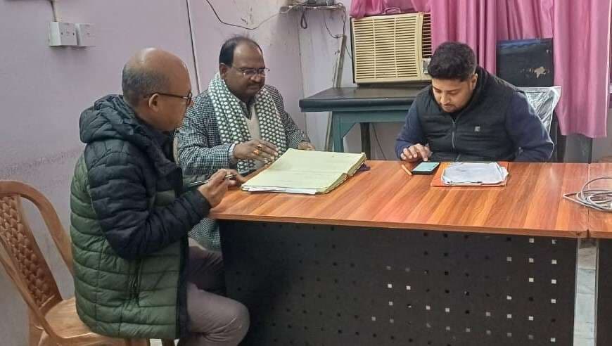 hajipur news. स्वास्थ्य सेवाओं में किसी प्रकार की लापरवाही बर्दाश्त नहीं : डीएम