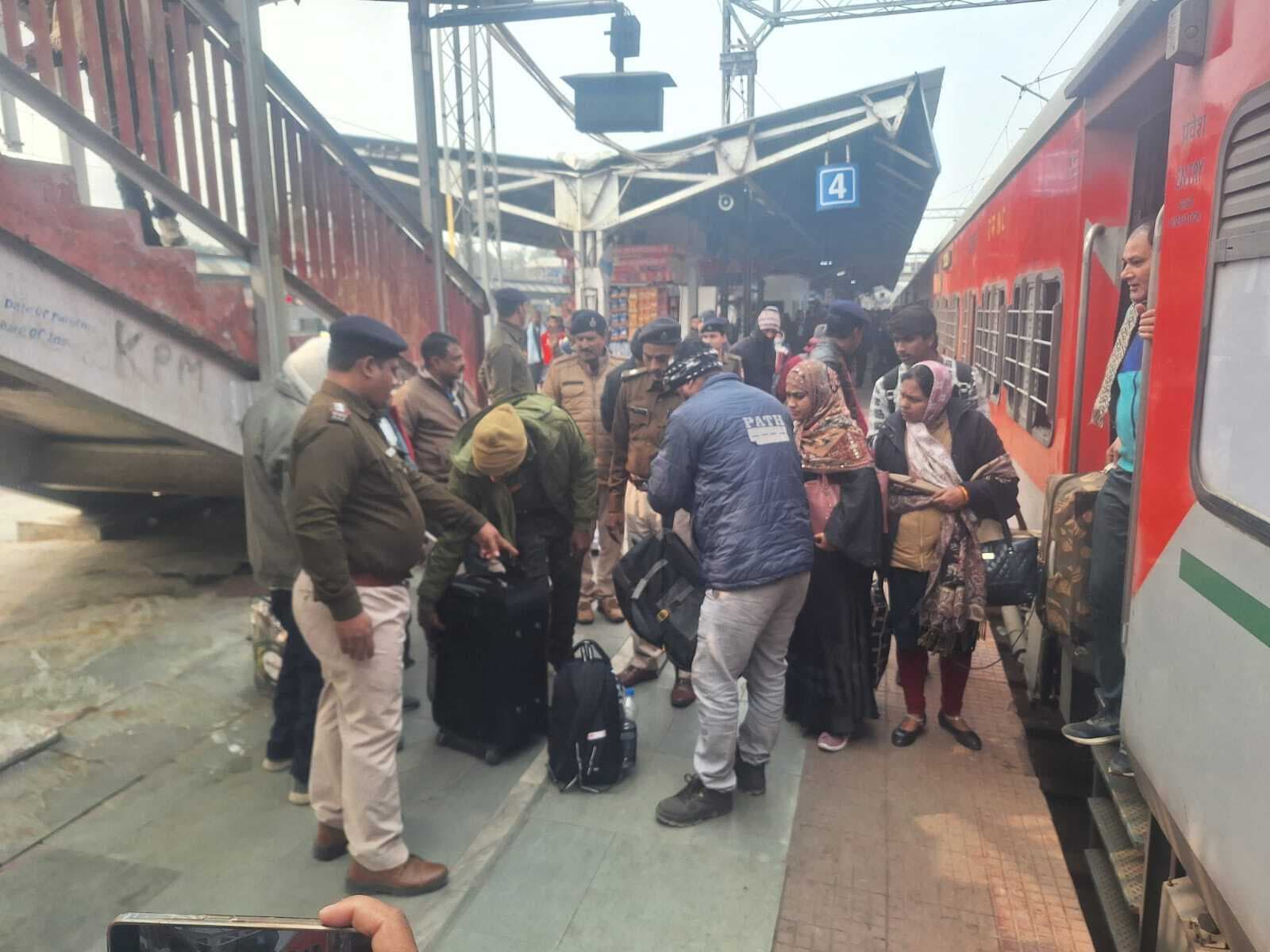 Samastipur News:नये साल को लेकर अलर्ट पर रेलवे स्टेशन की सुरक्षा