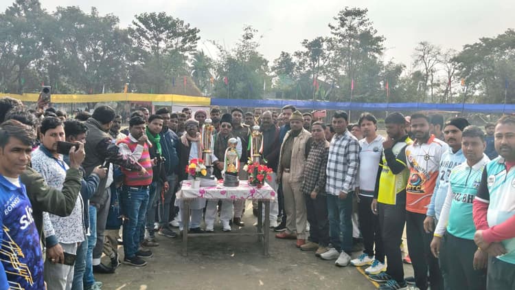 धर्मगंज ने गरैया टीम को हराया