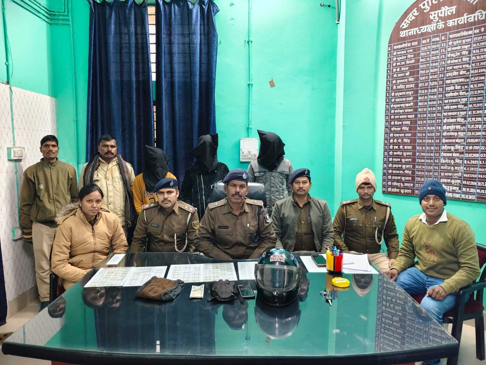 लूट की वारदात का पांच घंटे में खुलासा
