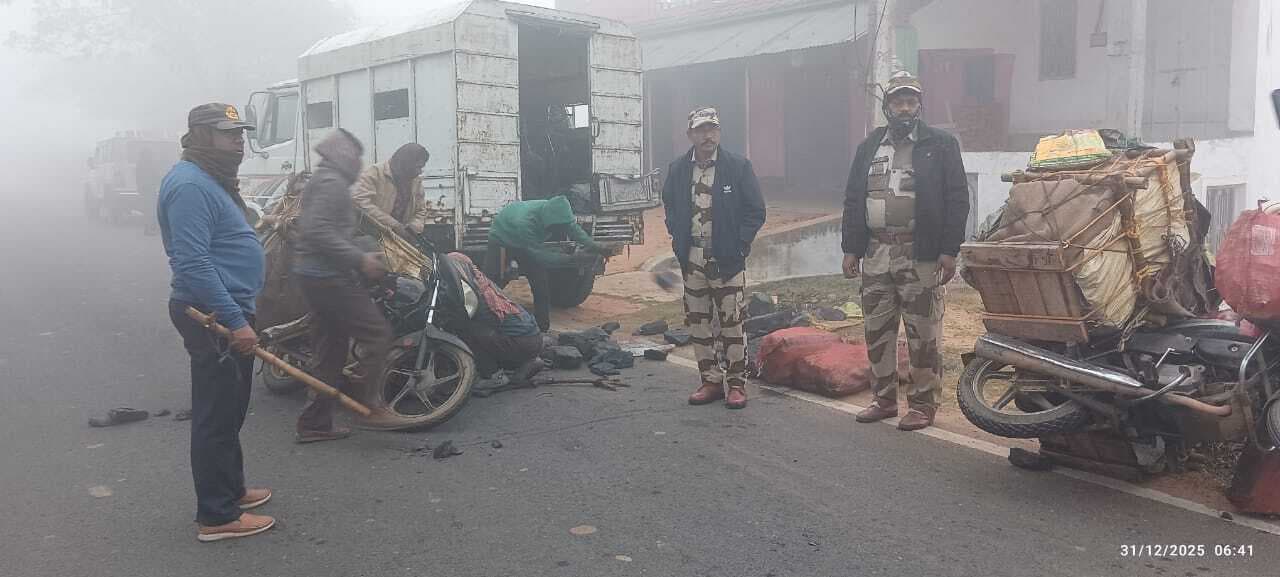 चितरा : 6.5 टन अवैध कोयला समेत चार बाइक व दो साइकिलें जब्त