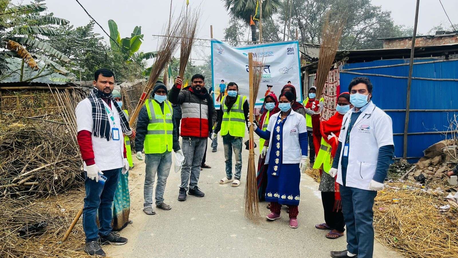 स्वच्छ भारत का चलाया अभियान, किया पौधरोपण