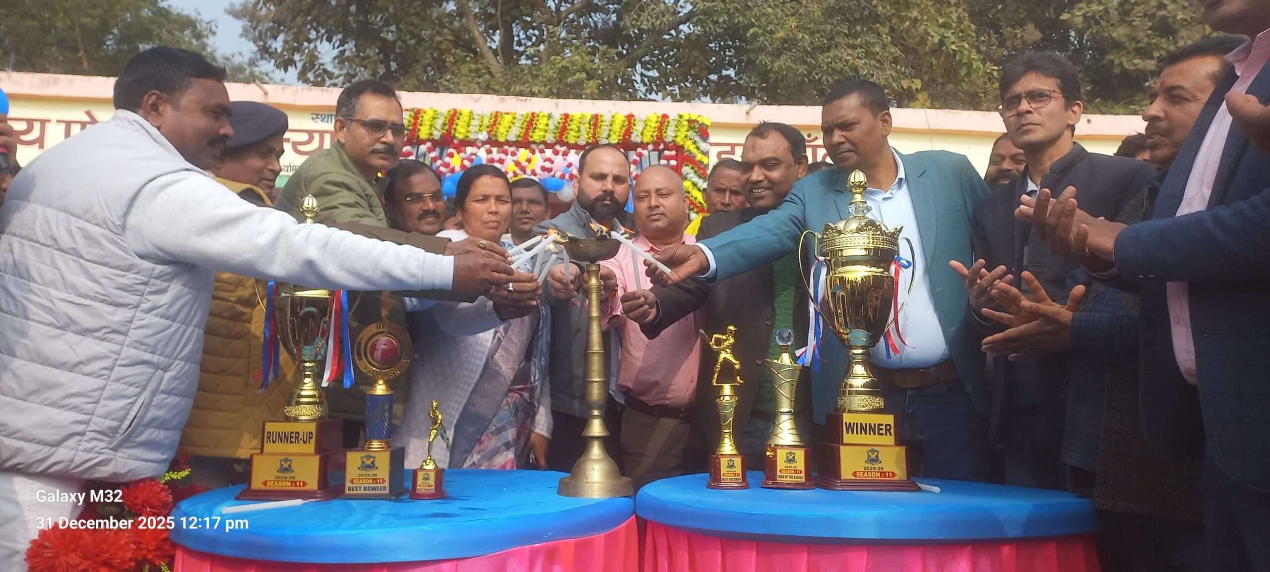 आरबीडी कॉलेज संग्रामपुर ने अक्षत ट्रेडर्स बेलहर को दो रन से हराया