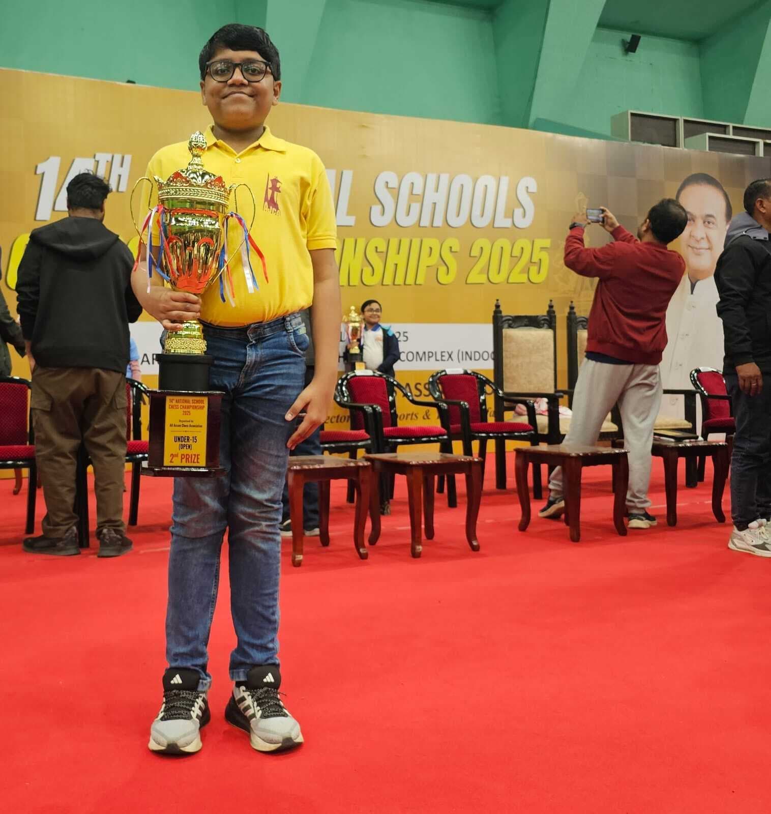 Adhiraj mitra qualified for world chess championship : अधिराज ने एशियन व वर्ल्ड स्कूल चेस चैंपियनशिप की पात्रता हासिल की