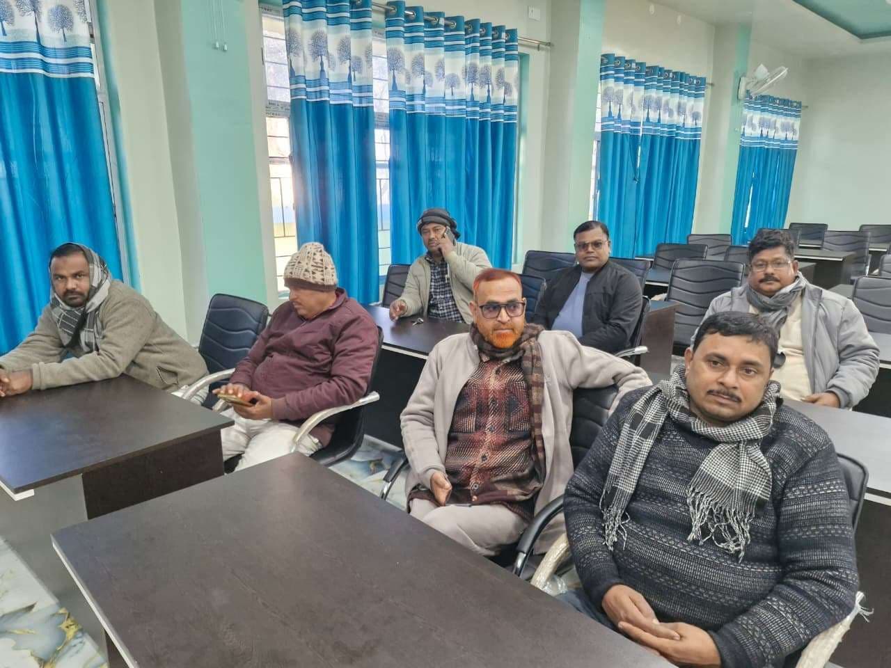 मुखिया से समन्वय स्थापित कर शीघ्र प्रतिवेदन उपलब्ध कराएं राजस्व कर्मचारी