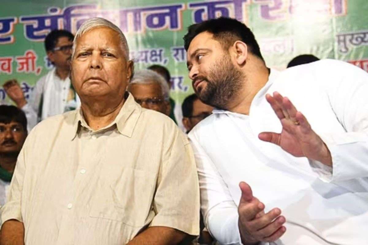 Bihar Politics: बिहार चुनाव में हार के बाद RJD में सर्जरी, लालू-तेजस्वी ने तैयार की बागी नेताओं की लिस्ट, होगी बड़ी कार्रवाई