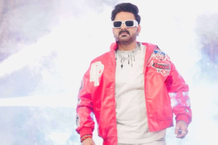 Laughter Chefs 3: लाफ्टर शो में पवन सिंह का धुआंधार अंदाज, इस कंटेस्टेंट के लिए कहा- ऐसा चोखा बनाऊंगा कि 3 दिन बाथरूम से बाहर नहीं निकलेंगे