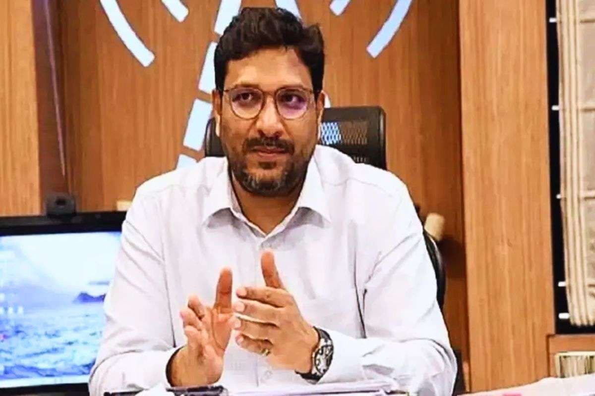 sanjeev hans ias| IAS Sanjeev Hans gets new posting, 10 IAS officers including Vijayalakshmi transferred