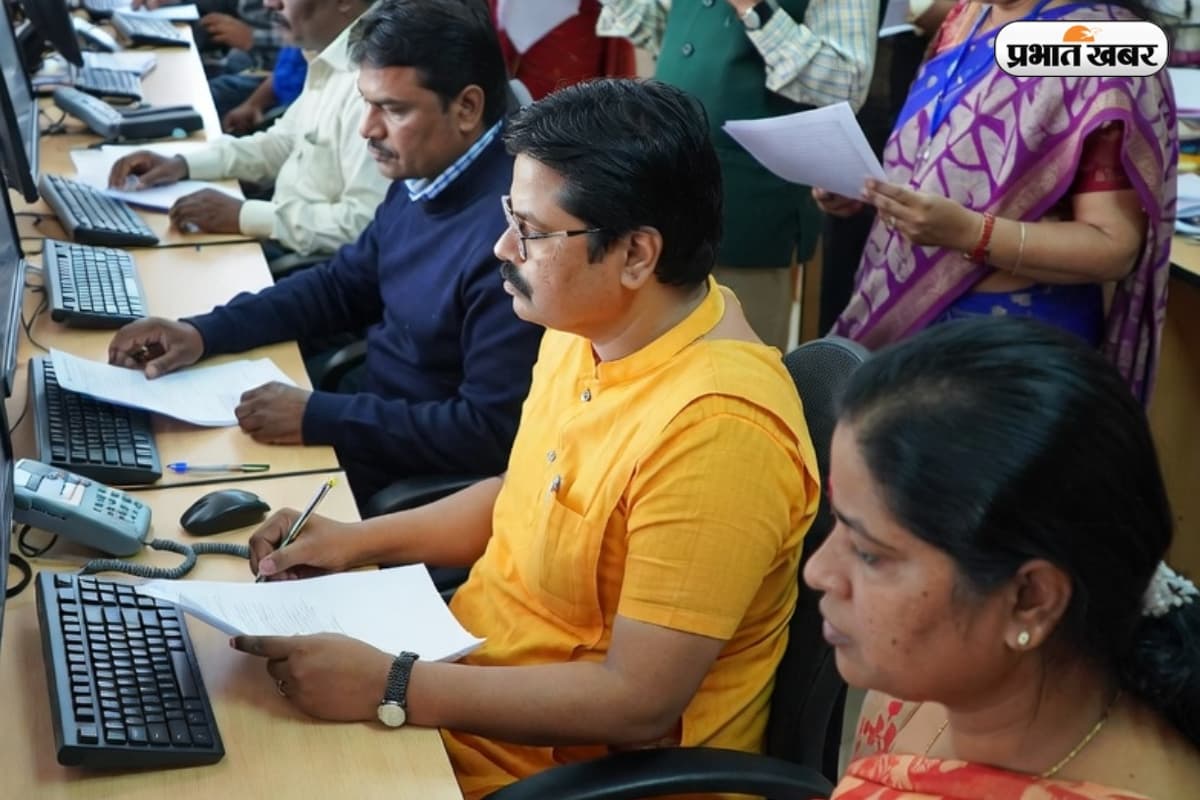 Salary Hike पर ब्रेक ! 8वें वेतन आयोग से सरकारी कर्मचारियों की बढ़ी टेंशन