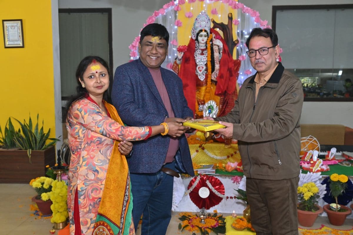 जयपुरिया स्कूल, पटना में सरस्वती पूजा का आयोजन, अभिभावकों का किया गया सम्मान
