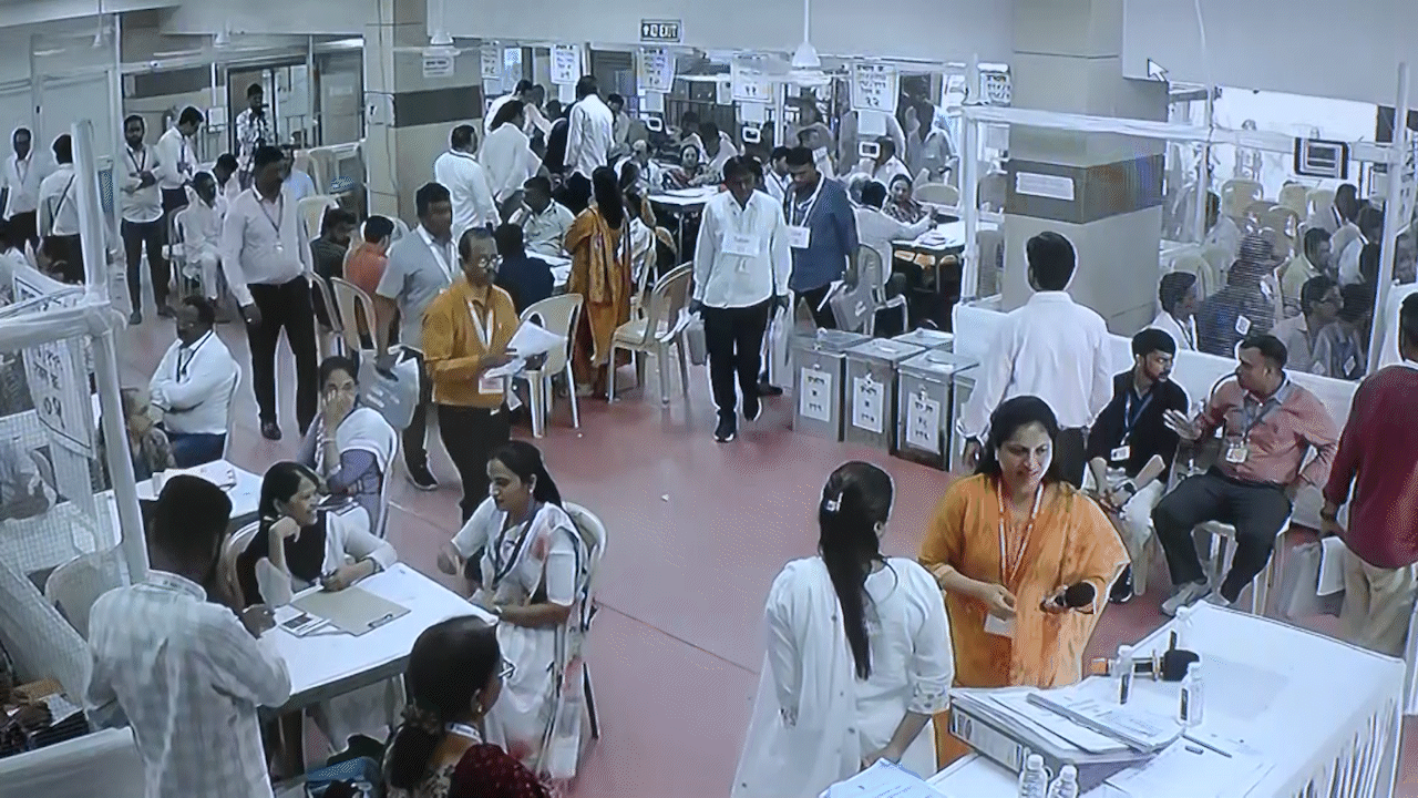 महाराष्ट्र निकाय चुनाव के परिणाम के बाद क्या होगा ठाकरे भाइयों का? चाचा–भतीजा पर भी नजर