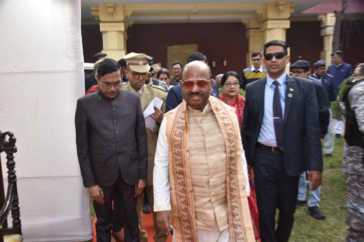 बंगाल के राज्यपाल को मिली जान से मारने की धमकी, लोक भवन में बढ़ाई गई सुरक्षा