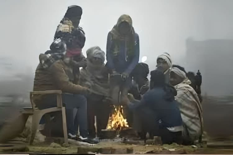 Bihar Ka Mausam: बिहार में हाड़ कंपाने वाली ठंड! 3.1डिग्री पर कांपा नालंदा, पटना समेत 12 जिलों का पारा 5 डिग्री से नीचे, 48 घंटे तक ऑरेंज अलर्ट