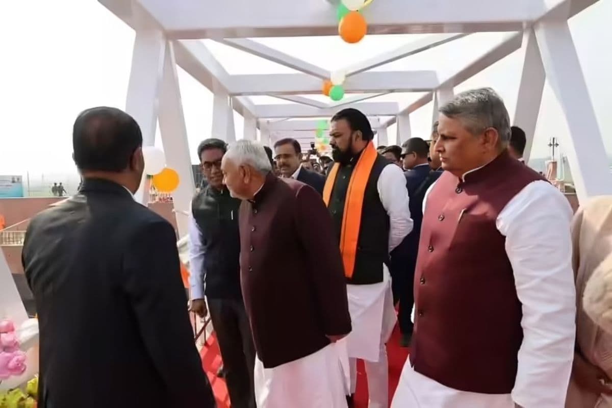 Bihar News: नीतीश कुमार ने मधुबनी का खोला खजाना, 391 करोड़ की सौगात और 5 नए एक्सप्रेसवे का एलान