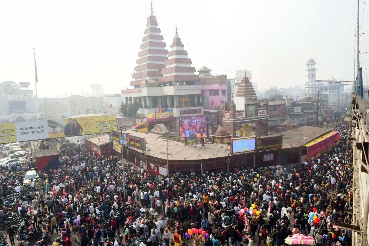 ठंड ने ढाया सितम! नए साल के पहले दिन लोग थरथराए, मौसम वैज्ञानिकों ने बताया अभी और सताएगी सर्दी