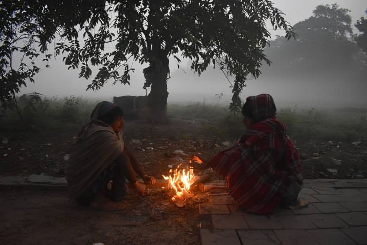 Bihar Ka Mausam: सावधान! बिहार में खत्म नहीं हुई है ठंड, पछुआ हवाएं बढ़ा रही है ठिठुरन, IMD ने जारी की चेतावनी