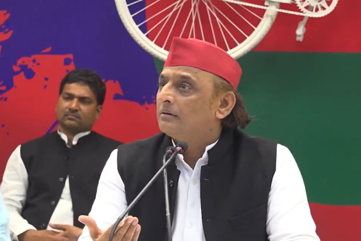 जनगणना में जाति का जिक्र नहीं? अखिलेश यादव ने उठाए सवाल, कांग्रेस बोली- बीजेपी की नीयत साफ नहीं