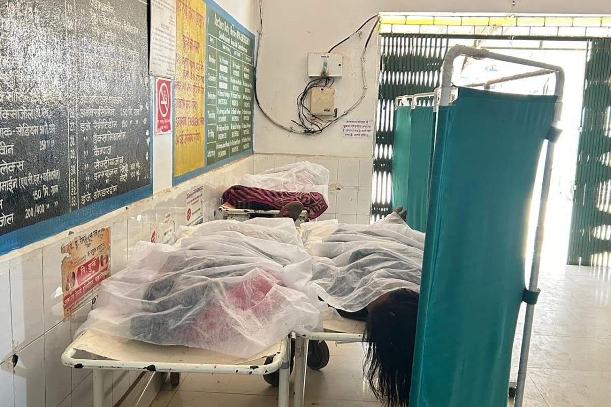 Jharkhand Road Accident: झारखंड के कराईकेला में ट्रक-मोटरसाइकिल की भीषण टक्कर, चार युवकों की मौत