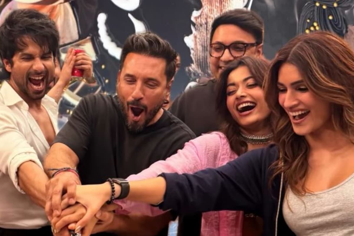 Cocktail 2: शाहिद कपूर स्टारर ‘कॉकटेल 2’ की शूटिंग पूरी, फैंस ने लिखा- जल्दी पोस्टर और रिलीज डेट ड्राॅप करो