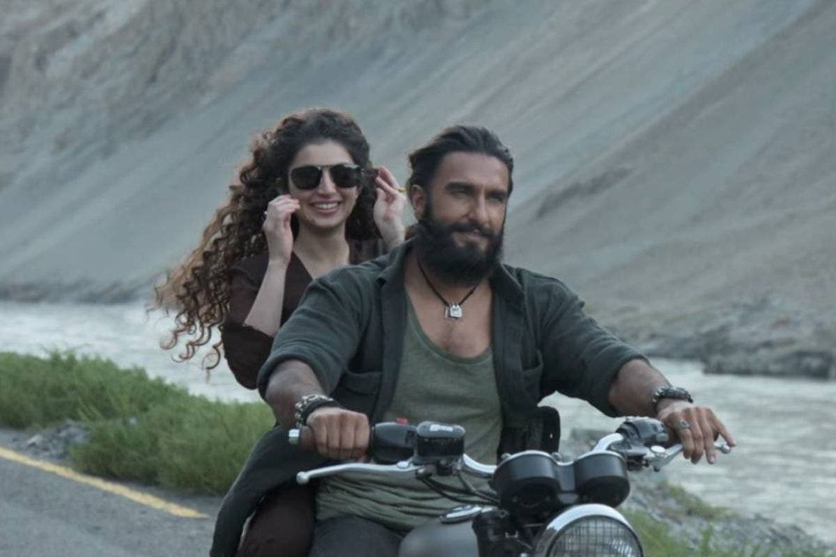 Dhurandhar Box Office Collection Day 40: नई फिल्मों को पछाड़ 40 दिन बाद भी बरकरार है 'धुरंधर' की कमाई, टोटल कलेक्शन देख उड़ जायेंगे होश