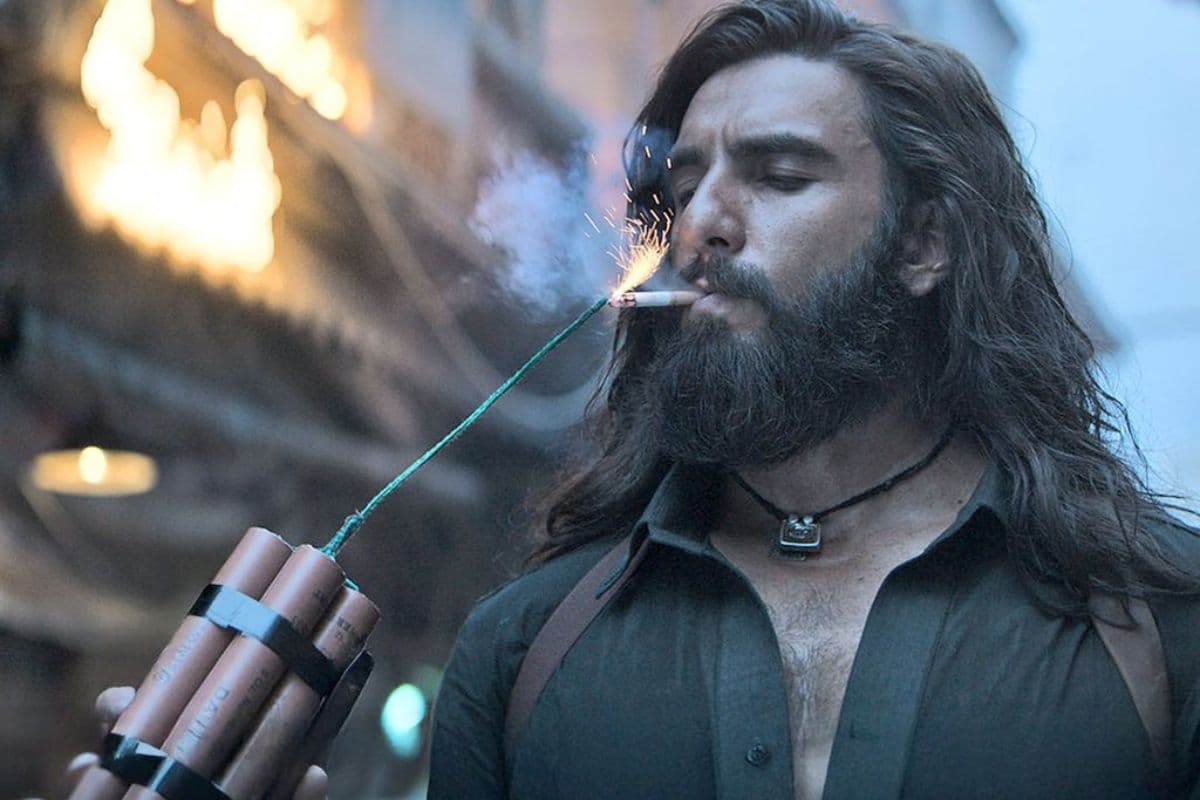 Dhurandhar Box Office Collection Day 48: 'धुरंधर' की आंधी में उड़ गई अमीर खान की 'हैप्पी पटेल', 48वें दिन भी हुई करोड़ों में कमाई
