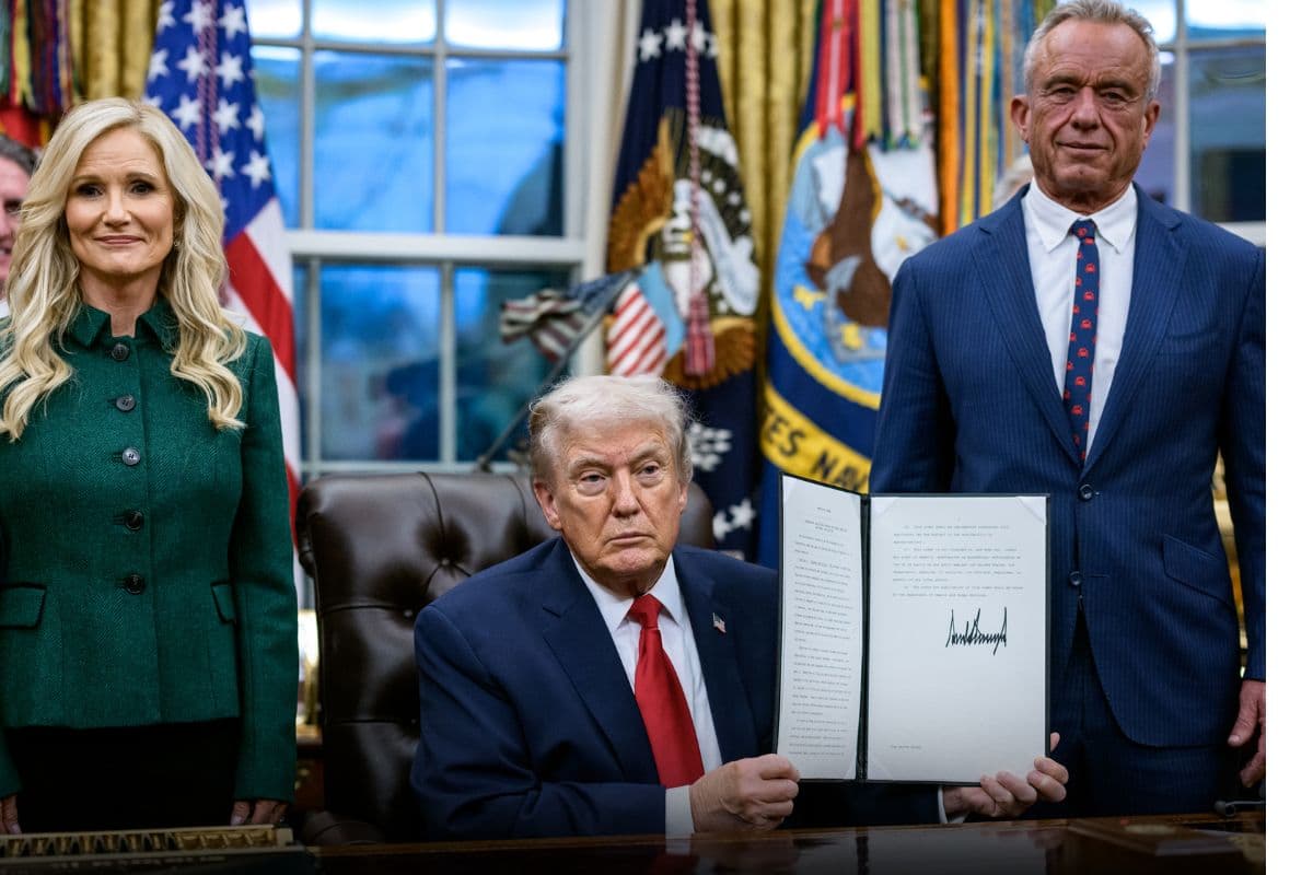 Donald Trump issues executive order warning of tariffs on countries supplying oil to Cuba.