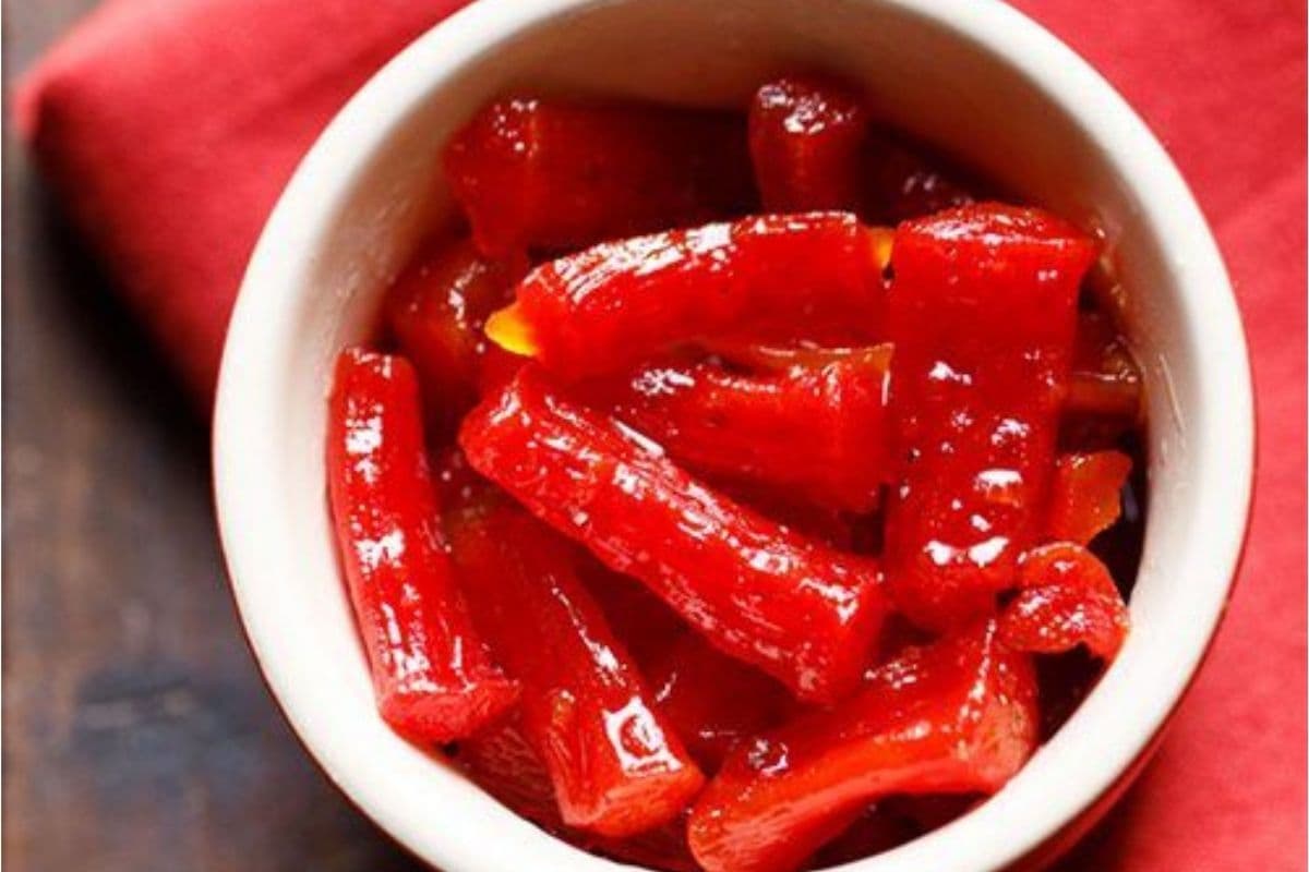 Gajar ka Murabba Recipe: घर पर बनाएं रसीला गाजर का मुरब्बा, अपनाएं ये खास ट्रिक