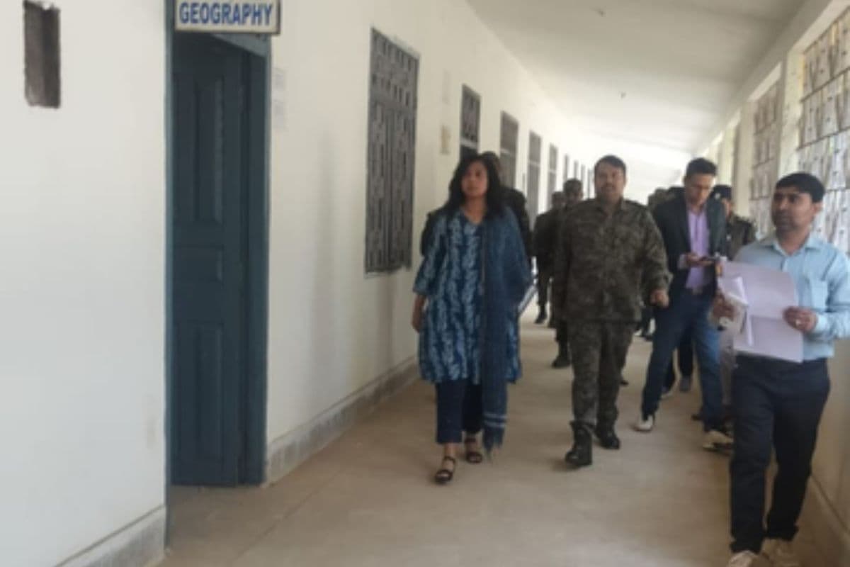 Gumla Municipal Election 2026: DC और SP ने संभाली कमान, स्ट्रांग रूम से मतगणना केंद्र तक 'फुल टाइट' सुरक्षा