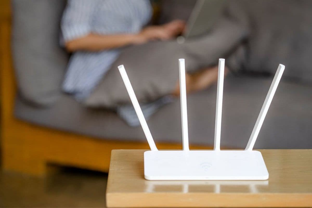 घर में लगा WiFi नहीं दे रहा स्पीड? इन आसान तरीकों से खुद कर लें ठीक, नहीं पड़ेगी टेक्नीशियन की जरूरत