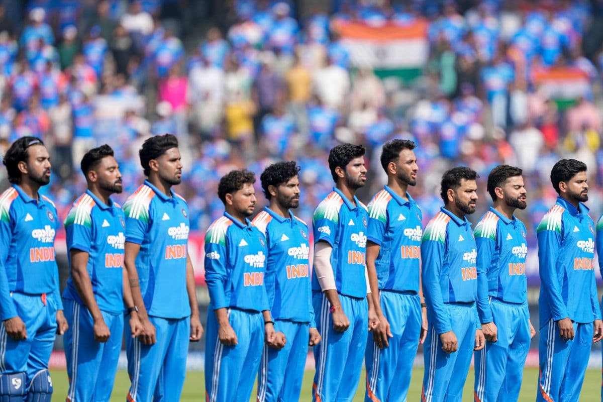 IND vs NZ: आखिरी जंग के लिए इंदौर पहुंची टीम इंडिया, क्या राहुल फिर करेंगे बड़ा कारनामा?