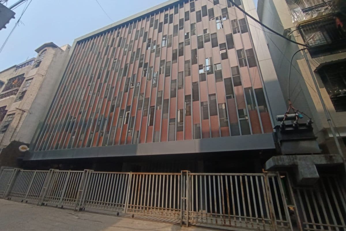 बाबा ग्रुप से जुड़े 45 ठिकानों पर IT रेड, करोड़ों रुपये के लेनदेन से जुड़े दस्तावेज जब्त