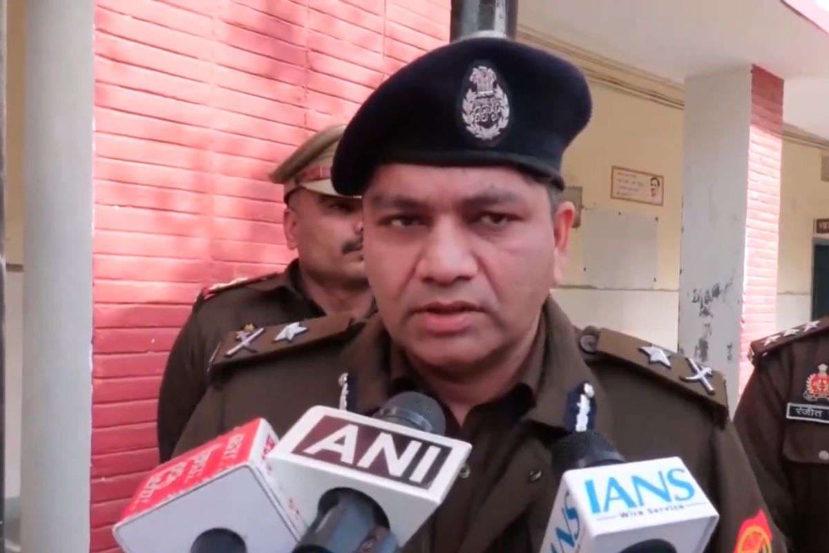 Kanpur Minor Girl Molestation: पुलिस हिरासत में दहाड़ें मार रोया आरोपी यूट्यूबर कहा- मुझे फांसी दे दो