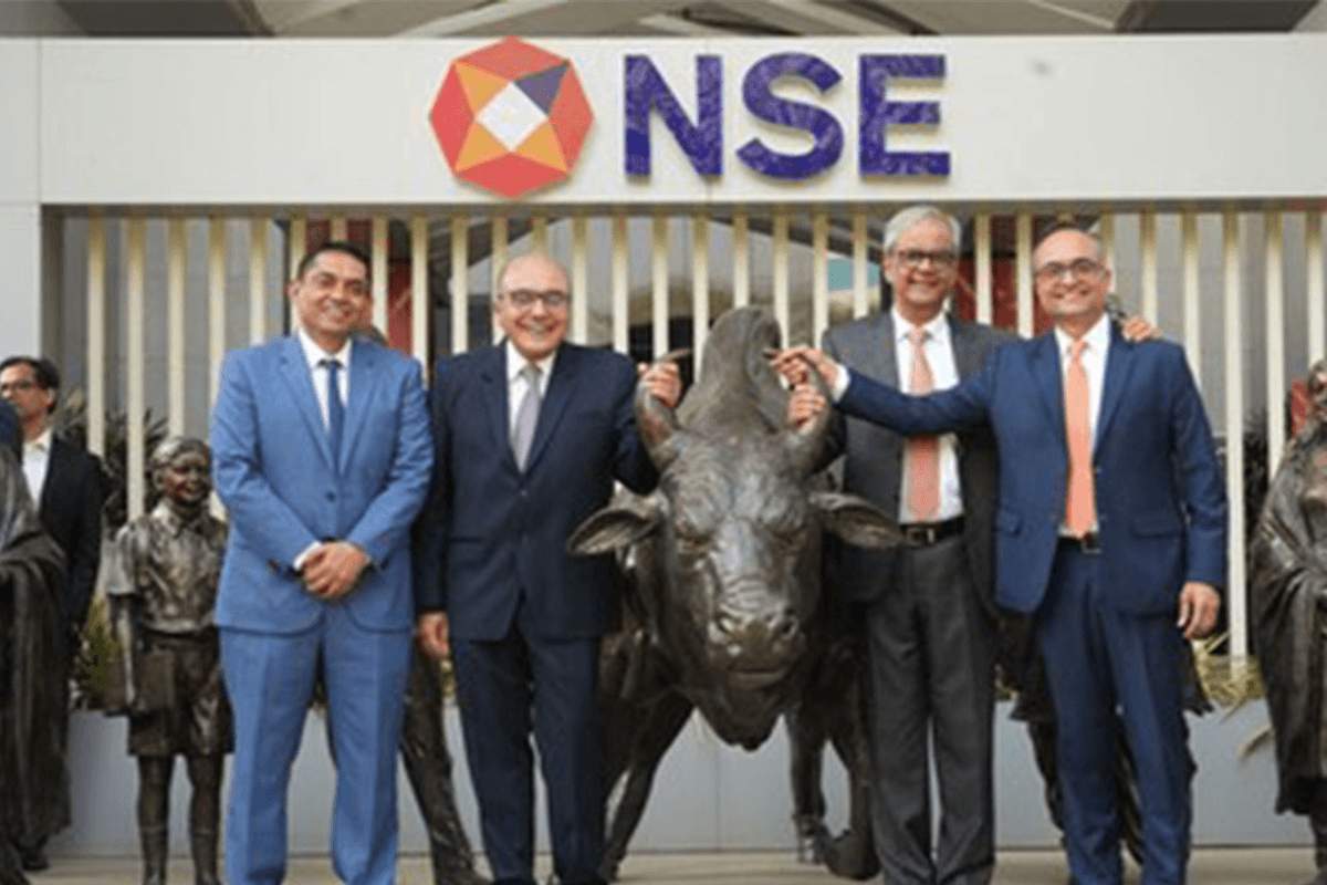 शून्य से शिखर तक, जानें 30 सालों में कोटक महिंद्रा बैंक ने कैसे रचा इतिहास