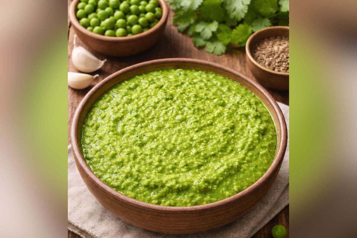 Winter Special Matar Chutney Recipe: ठंड के मौसम में बनाएं कुछ अलग और चटपटा, ट्राई करें मटर की चटनी