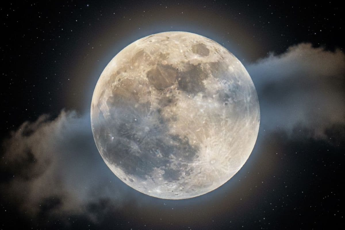 Mauni Amavasya 2026: 17 या 18 जनवरी कब है मौनी अमावस्या, जाने सही तिथि और महत्व 