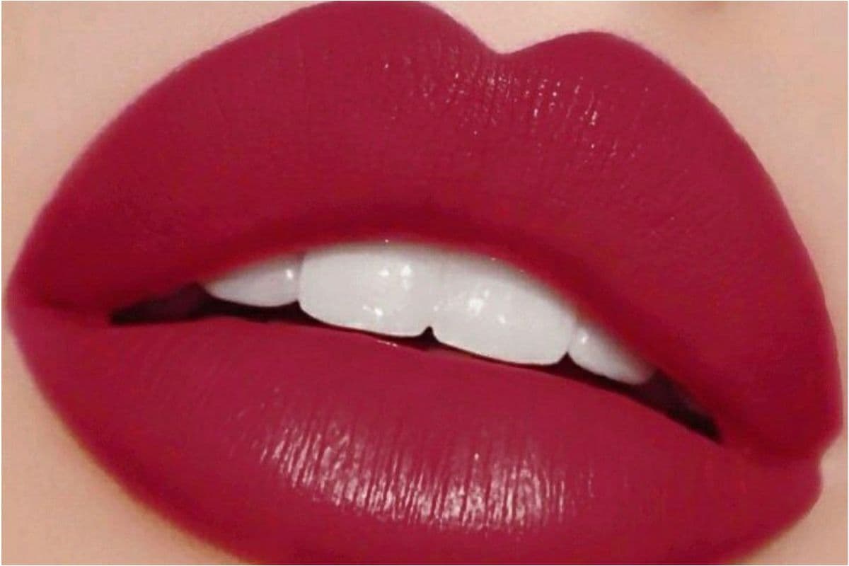 Mood Shifting Lipstick Trend 2026: मूड बदलते ही बदल जाएगा होठों का रंग,जानें स्मार्ट लिपस्टिक ट्रेंड Mood Shifting Lipstick Trend 2026: मूड बदलते ही बदल जाएगा होठों का रंग,जानें स्मार्ट लिपस्टिक ट्रेंड