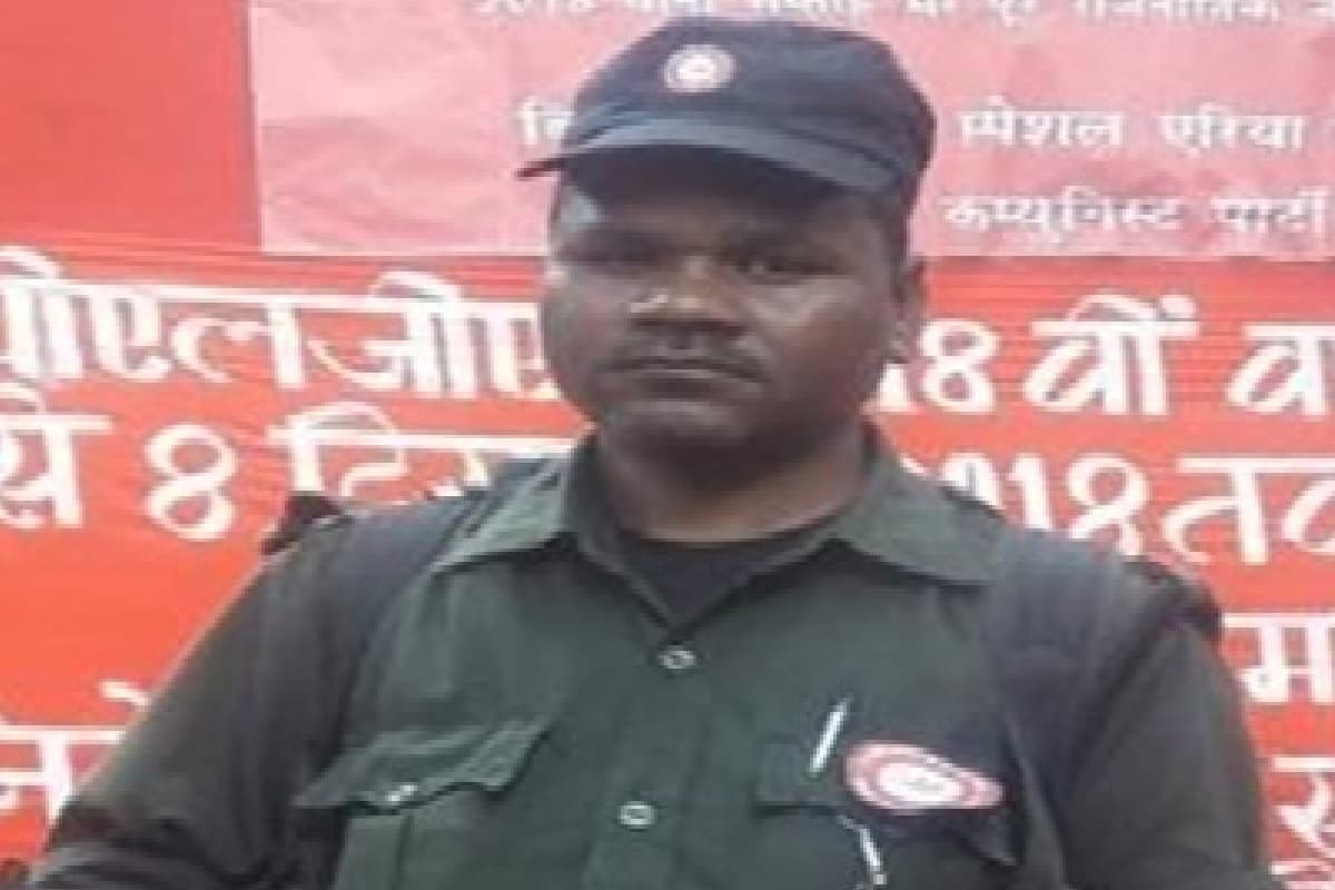 Chaibasa Naxal Encounter: झारखंड के सारंडा में 1 करोड़ का इनामी नक्सली समेत 15 ढेर, कोबरा बटालियन के साथ मुठभेड़