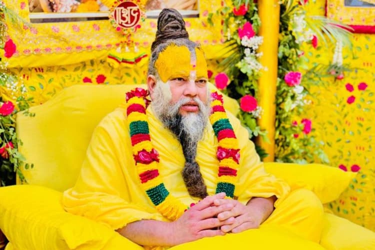 Premanand Ji Maharaj Quotes on Love: क्यों अधिकतर लोग प्रेम को समझ ही नहीं पाते? प्रेमानंद जी महाराज से जाने