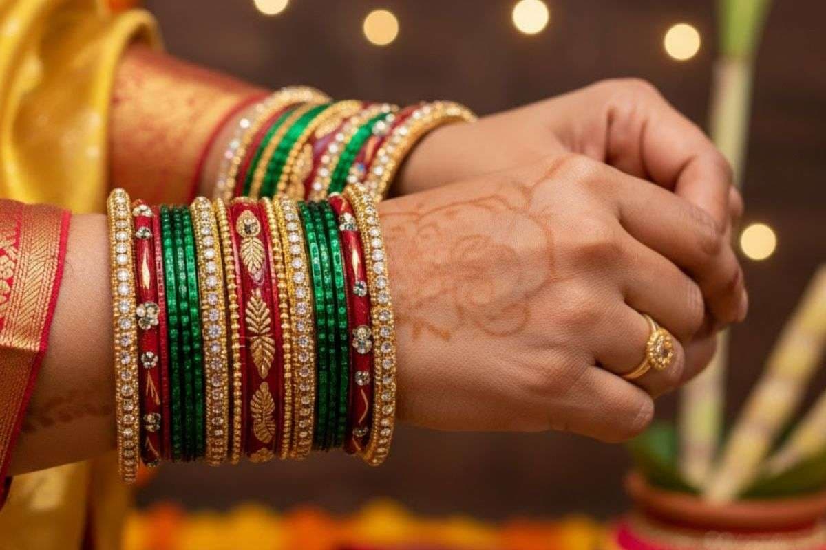 Red And Green Bangles Design
